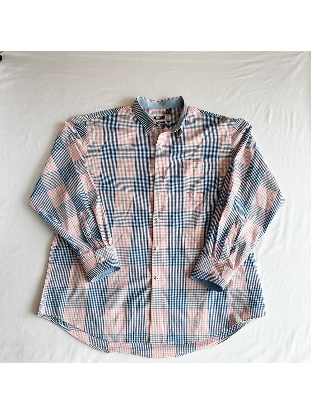 IZOD XL Non-Iron Stretch Men's Long Sleeve Button-Up Shirt in Blue and Pink Plae